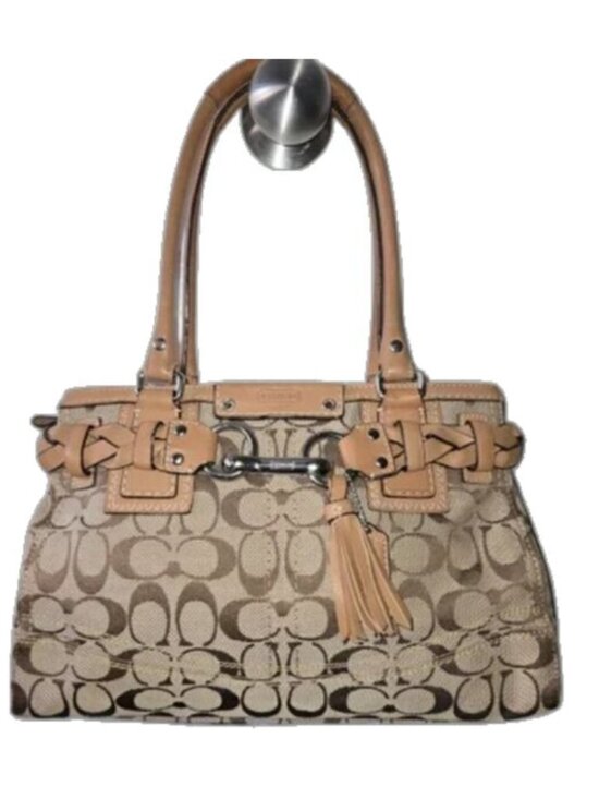 Coach Hampton Bag - Picture 13 of 13